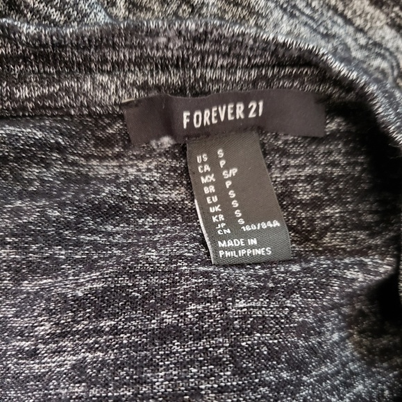 V neck tee t shirt gray s forever 21 - Picture 2 of 5